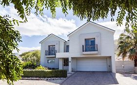 Nerf-Af Cottage And Private Rooms At Onrus , Hermanus